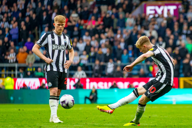 的对抗中 的对抗中