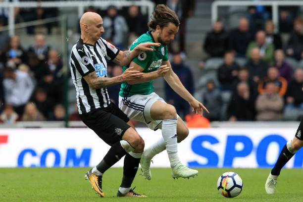 牢牢掌握在 牢牢掌握在